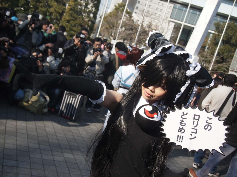 Illustration for article titled Salute Comiket's Cosplay Insanity: Day One